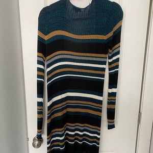 This duster cardigan is Ophelia Rose in a size small.